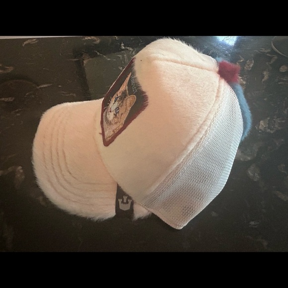 Goorin Bros. Purfect Cat Trucker Hat The Farm Faux Fur Novelty Cap One Size NWT - Picture 3 of 5